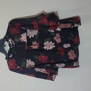 NWT Floral Short Sleeve Top